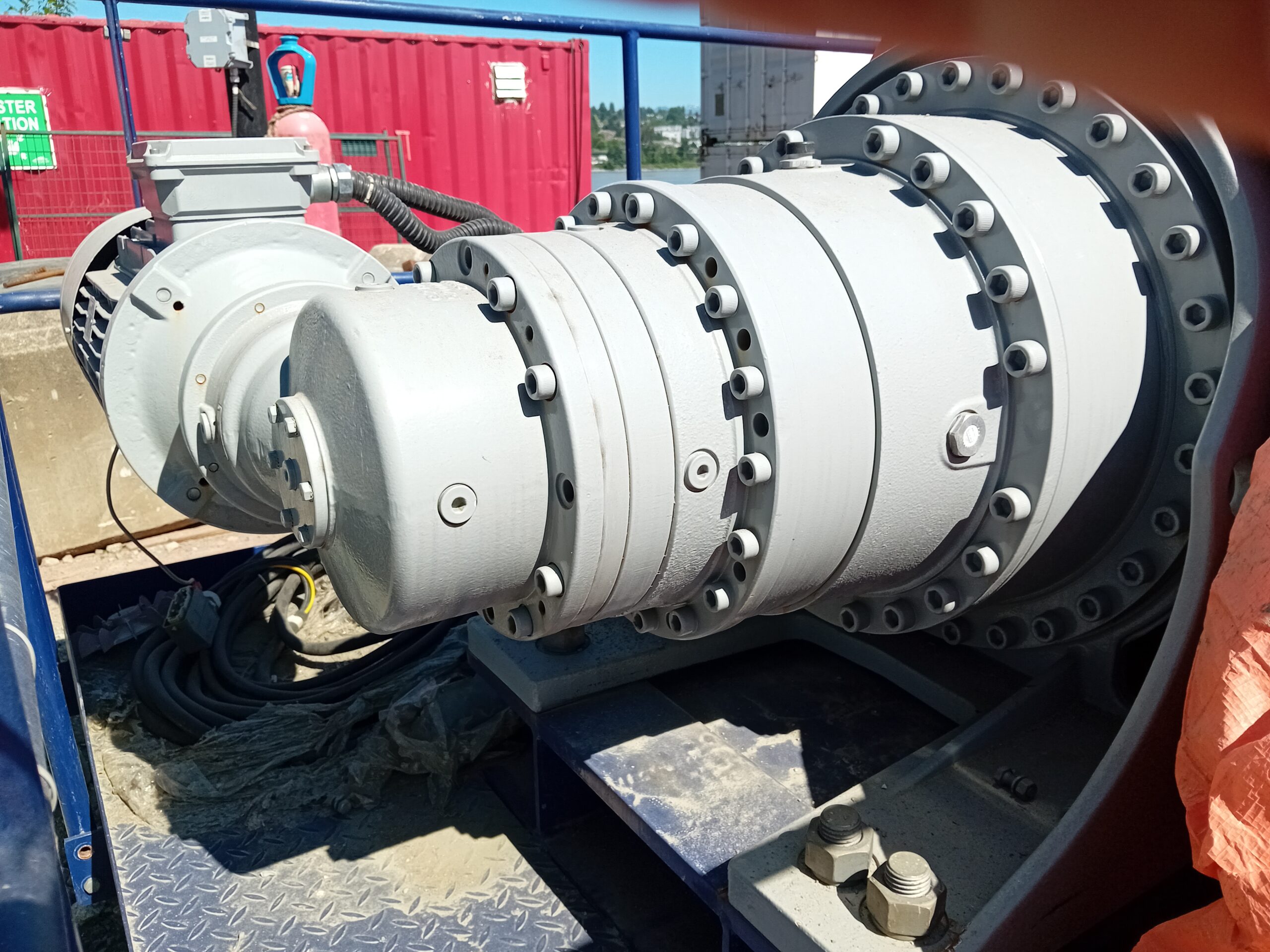 2022 Specialized Electric Winches